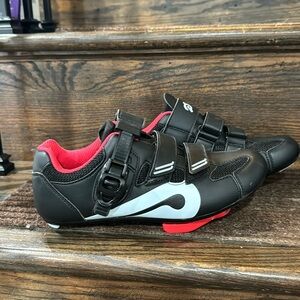 Peloton Cycling Shoes with clips size 38 equivalent to size Womens 7